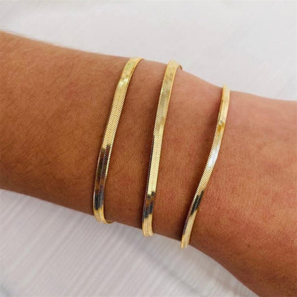 Dainty Gold Herringbone Bracelet