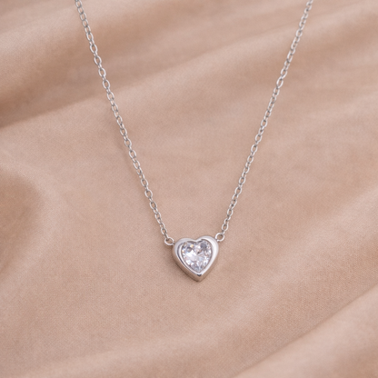 Minimal Gold Pendant Necklace